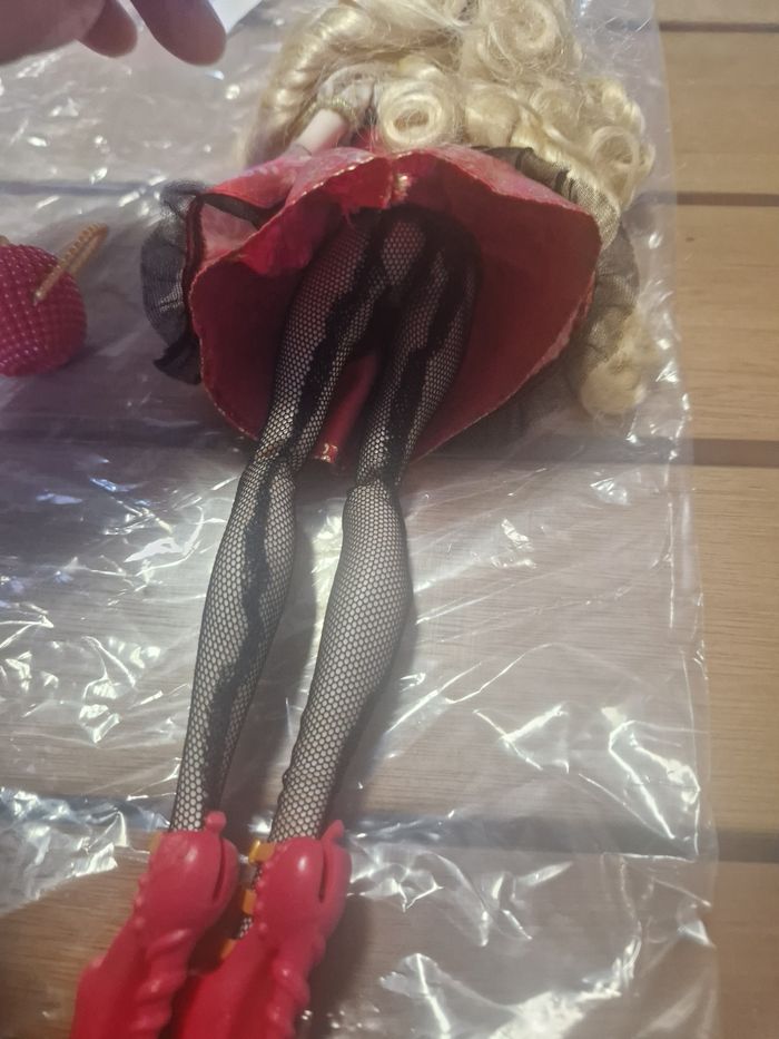 Poupée Monster High - photo numéro 8