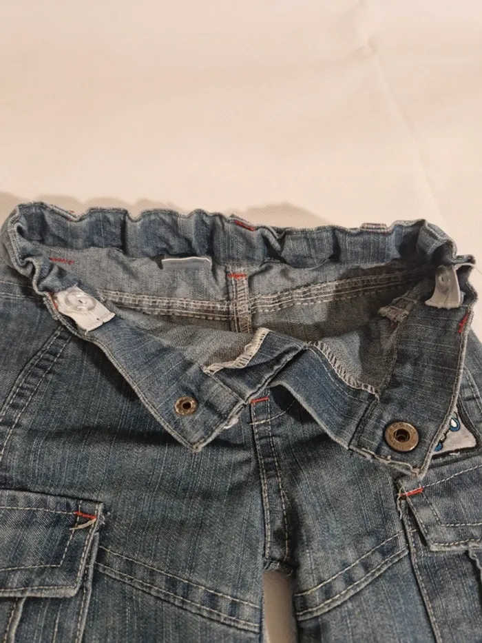 Short cargo en jean avec patch brodé bleu 3-6 mois Sans marque - photo numéro 5