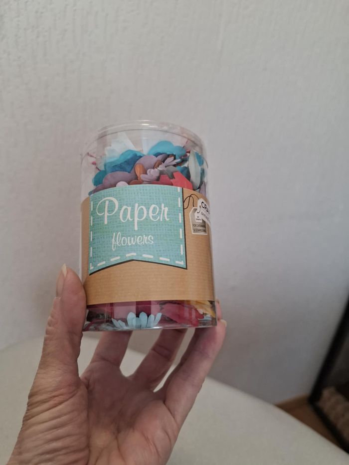 Joli lot de fleurs en papier Craft Sensations + pistils pour scrap ou autres décos neuf - photo numéro 5