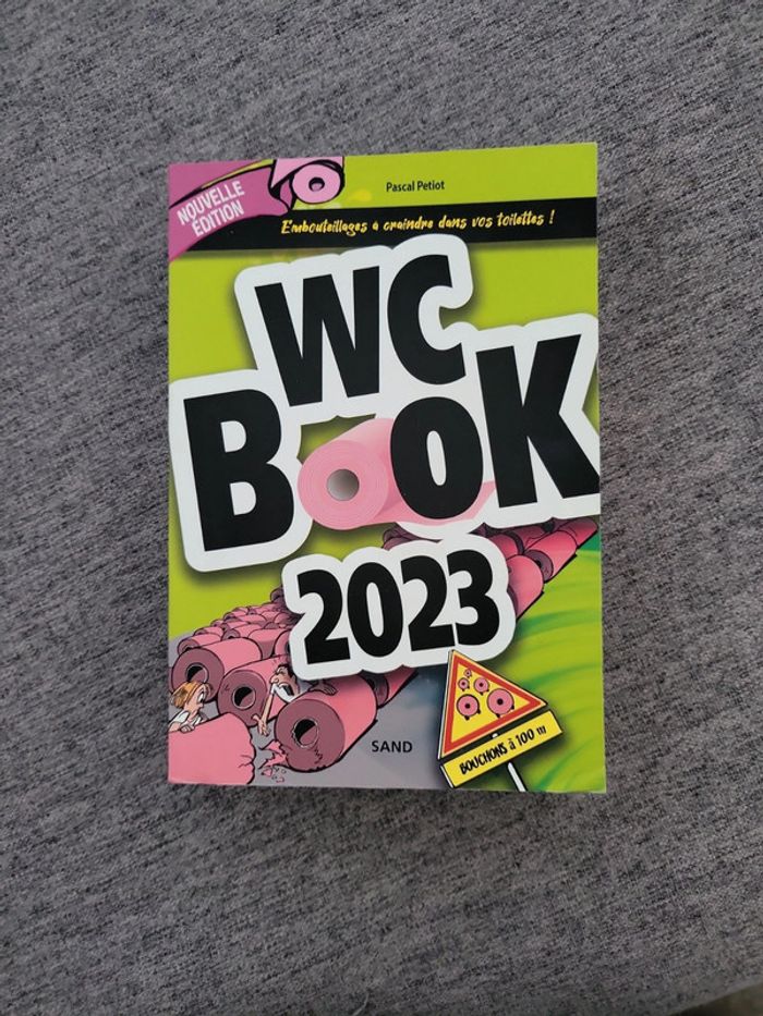 Livre humoristique  wc book 2023