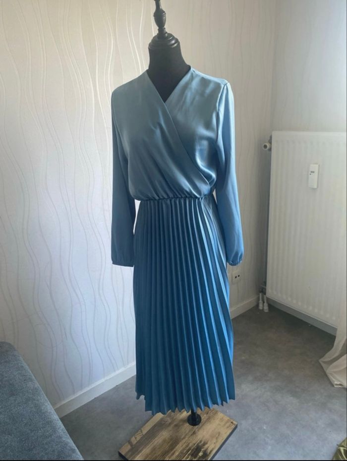 Robe plissée bleue - photo numéro 2