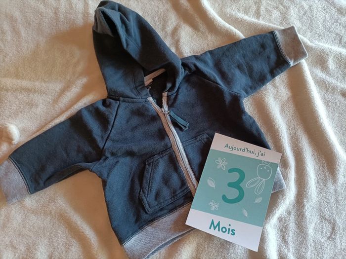 Veste capuche 3 mois