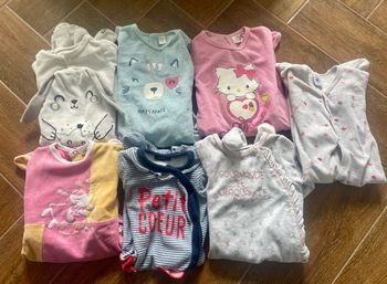 Lot 7 pyjamas 9 mois