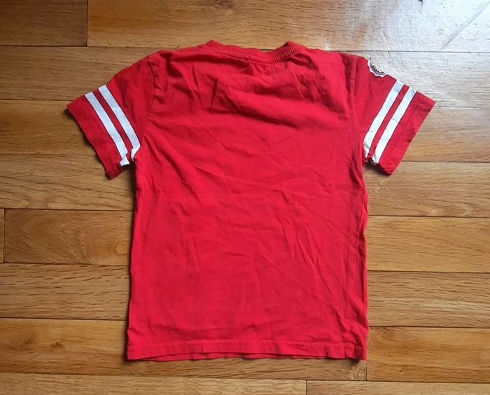T shirt rouge imprimé blanc 10 ans - photo numéro 3
