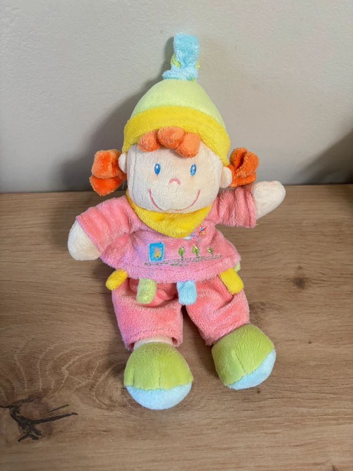 Doudou lutin poupée rose jaune vert nicotoy
