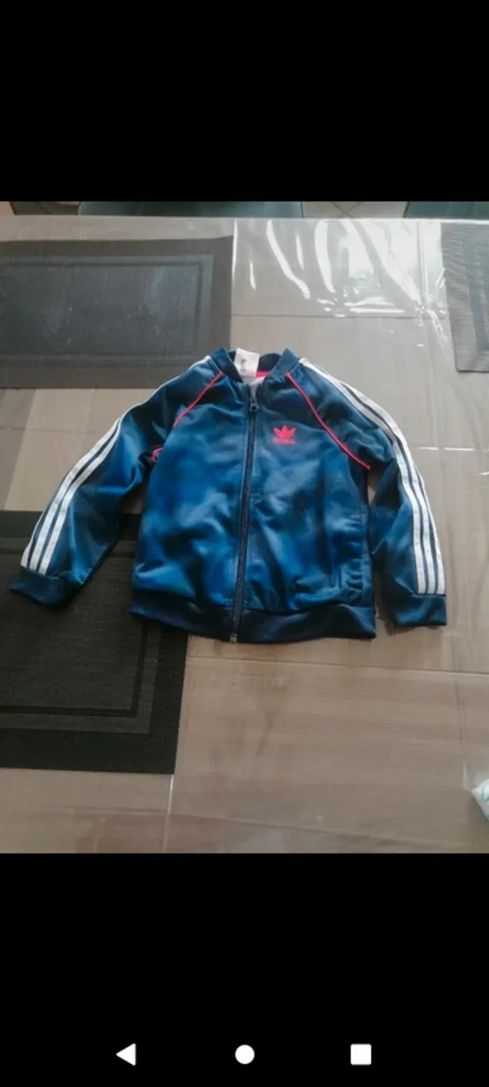 Veste Adidas taille 4 ans