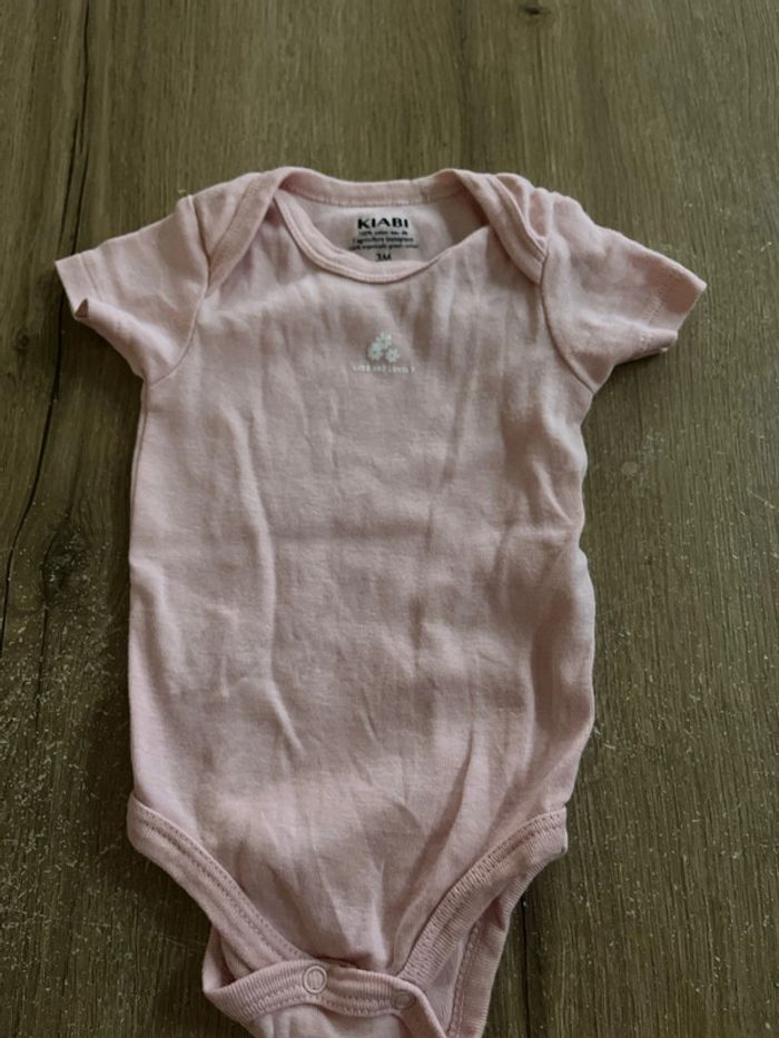 Lot bodies bébé fille 3 mois - photo numéro 4