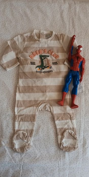 Pyjama comme neuf 9 mois de kiabi