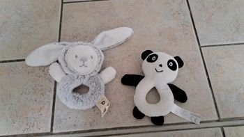 Lot de 2 hochets bébé 