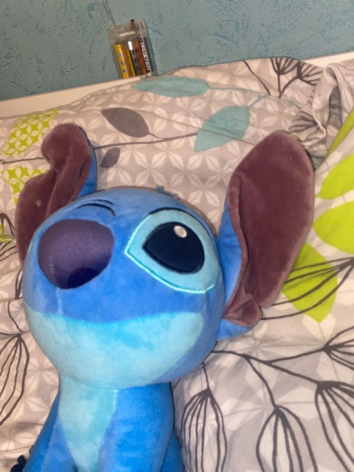 gros doudou, Stitch, bleu, Disney peluche - photo numéro 4
