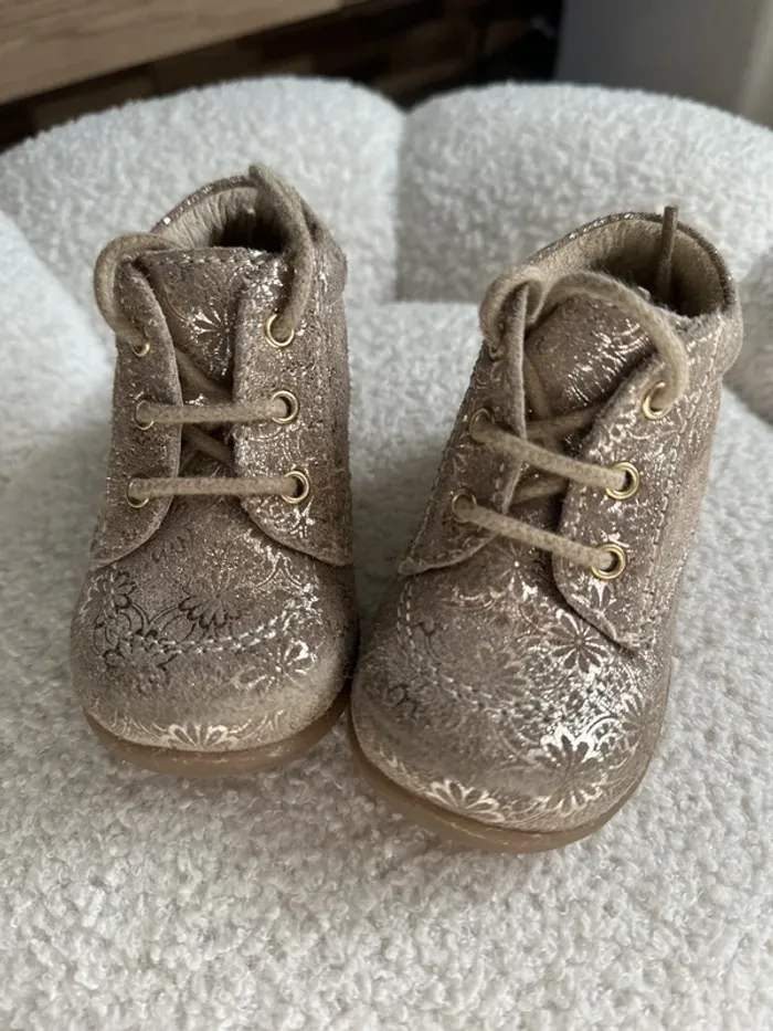 Chaussures en cuir 20