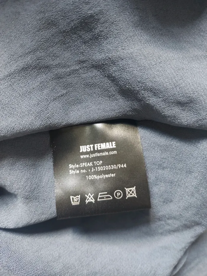 Débardeur à bretelles ample et fluide gris bleu taille L Just Female - photo numéro 9