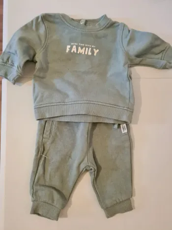 Ensemble vert 3 mois