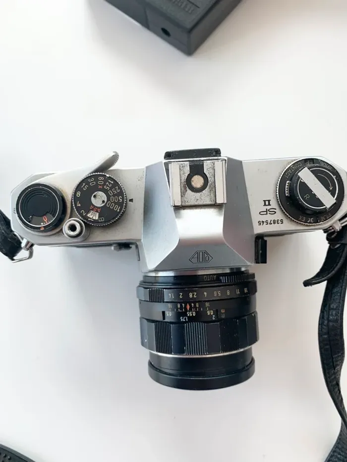 Coffret appareil photo argentique Pentax SP II + accessoires+ objectifs + malette - photo numéro 8