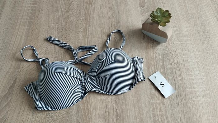 Maillot de bain neuf - photo numéro 2