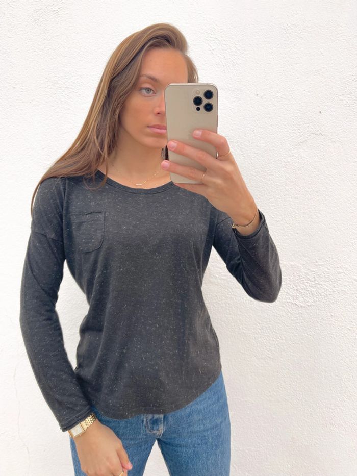 Haut manches longues noir avec détails argenté - photo numéro 2