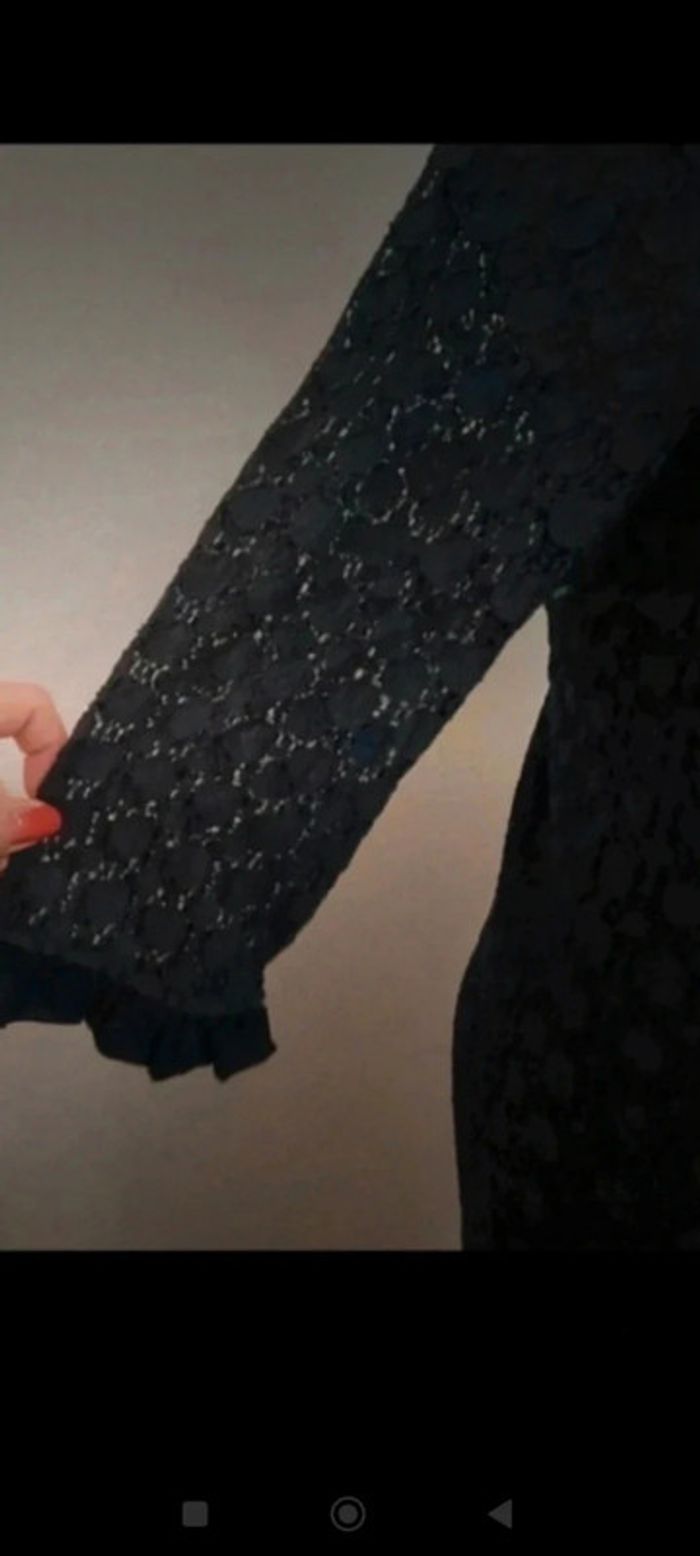 Jolie robe en dentelle - photo numéro 4