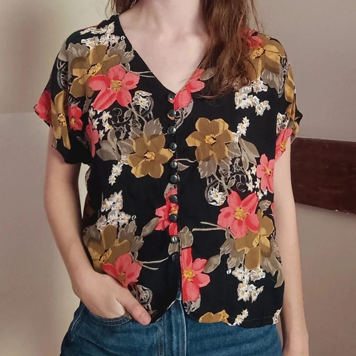 Top fleuri noir viscose