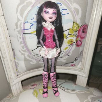 Poupée monster high draculaura 