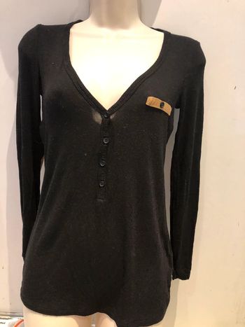 T-shirt noir Jennyfer manches longues taille S