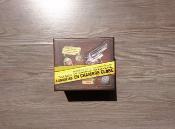 La boite à enquêtes spéciale Mystère en chambre close 