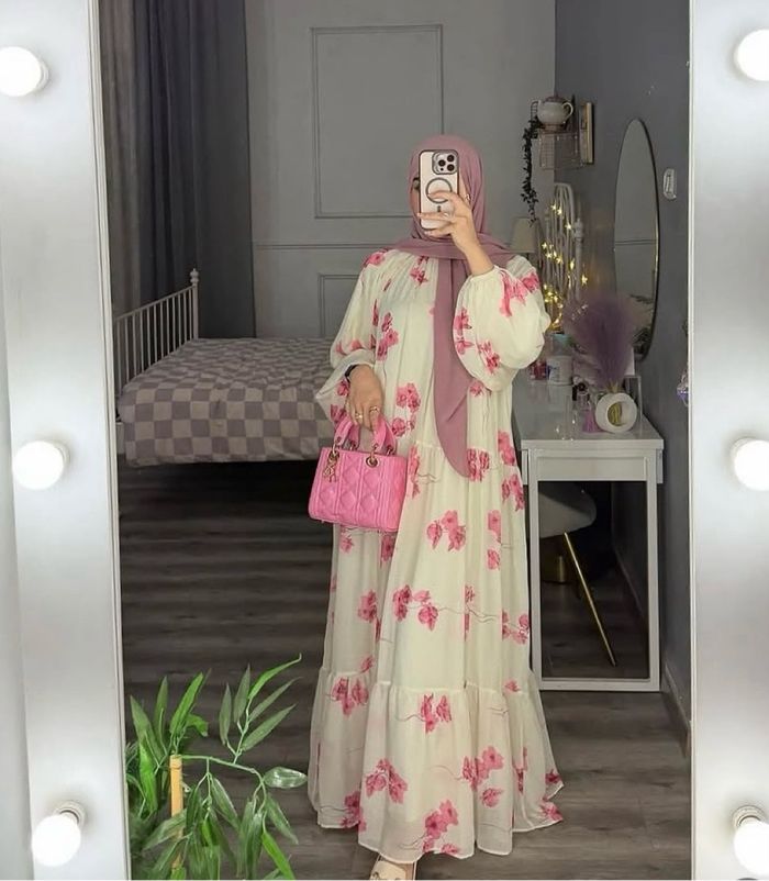 Robe à fleurs rose - photo numéro 2
