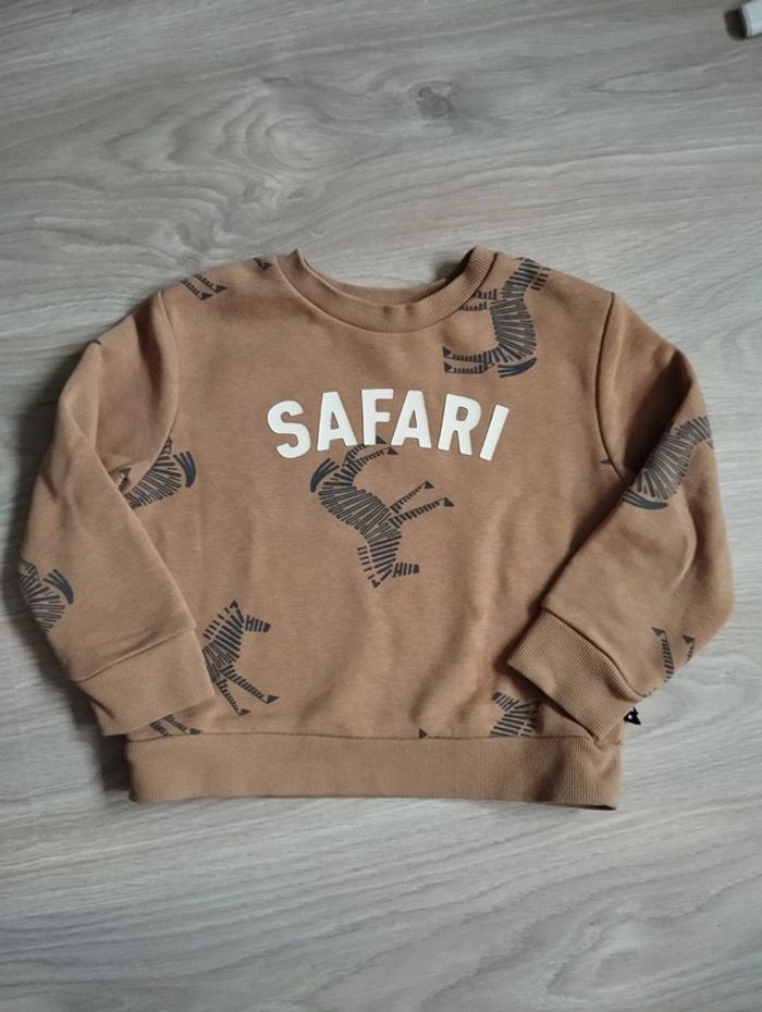 Sweat couleur sable 3 ans