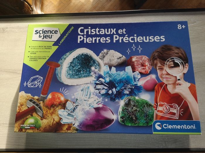 Cristaux et pierres précieuses