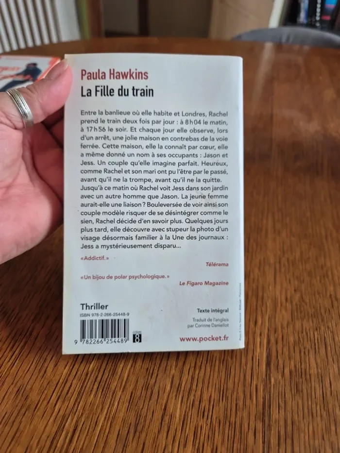 La fille du train de Paula Hawkins - photo numéro 2