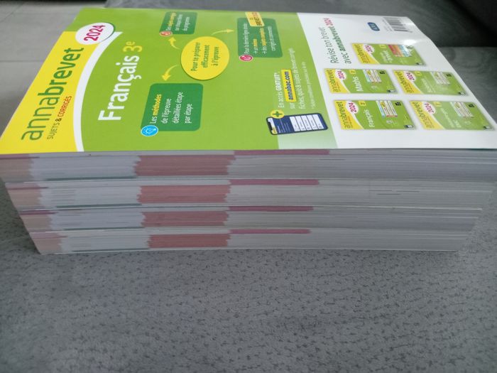Lot de 5 manuels 4 annales de brevet + 1 livre avec les fiches détachables - photo numéro 4