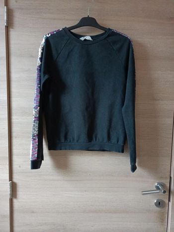 16. Sweat sequins réversibles H&M 158-164