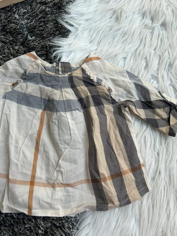 Blouse Burberry - 3 mois - photo numéro 2