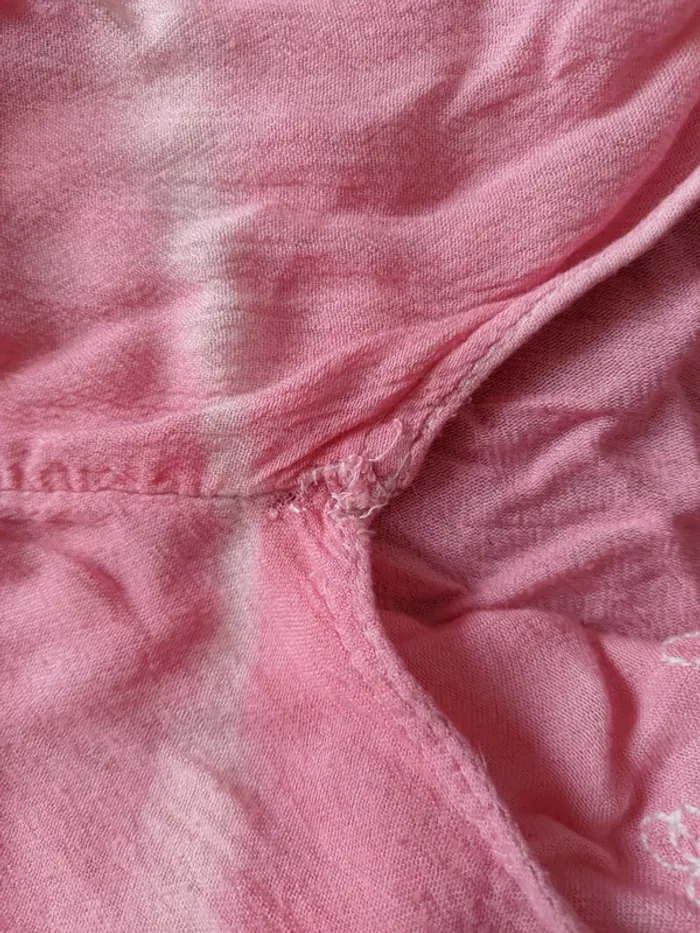 Jolie robe rose avec dessin - photo numéro 3
