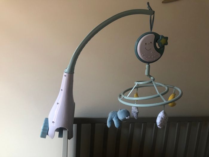 Mobile musical bébé - photo numéro 2