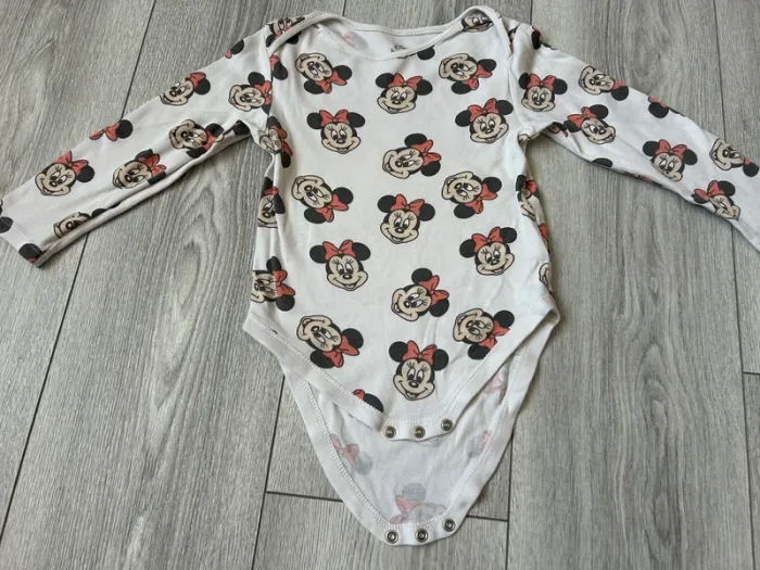 Lot bodys Disney manches longues 36 mois - photo numéro 2