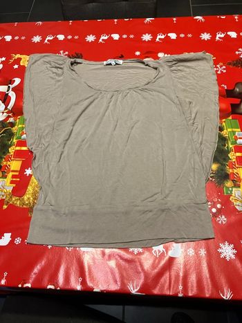 Haut manches courtes