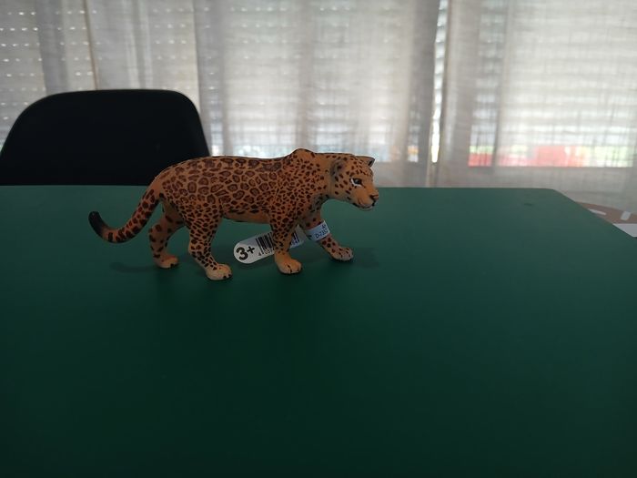 Figurine schleich la panthère tachetée neuve