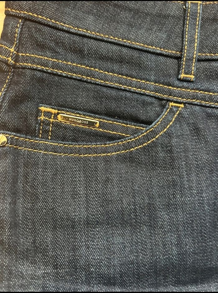 Jean femme Hugo Boss Taille 38 - photo numéro 2