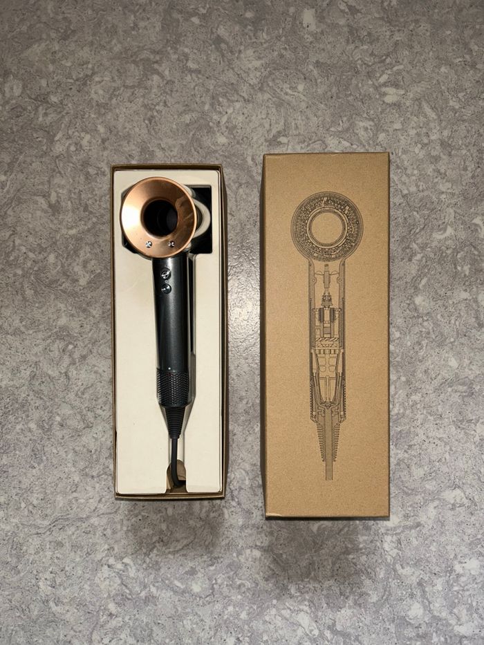 Dyson hd08 Supersonic