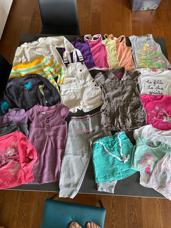 Lot de vêtements fille 4 ans