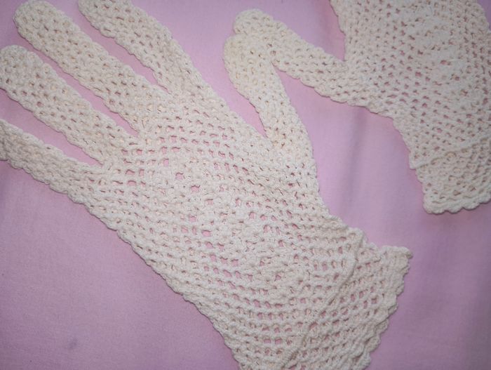 Gants en dentelle écru vintage pour enfants ou jeunes filles
Faits mains - photo numéro 2