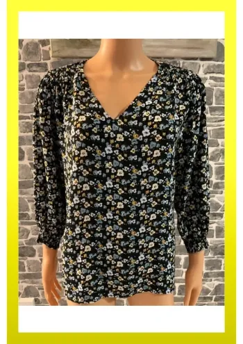 Blouse " Vila "