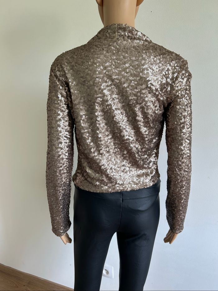 Veste courte dorée en sequins Etam taille française 36 jamais portée - photo numéro 5