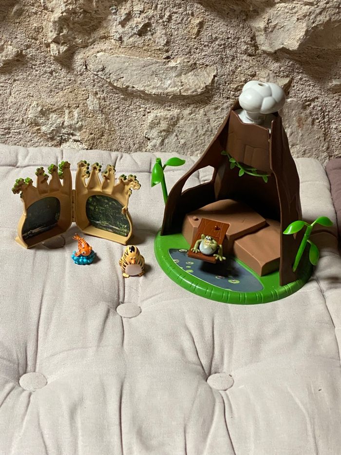 Volcan des as de la jungle + 1 boabab des kiwis + 3 figurines