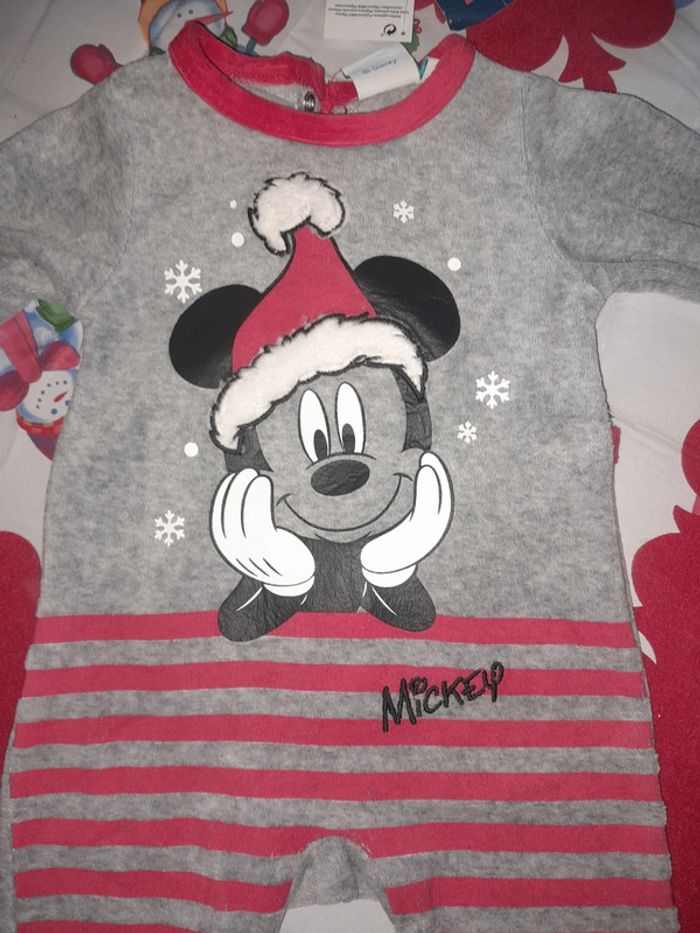 Pyjama mickey Noël 3mois - photo numéro 2