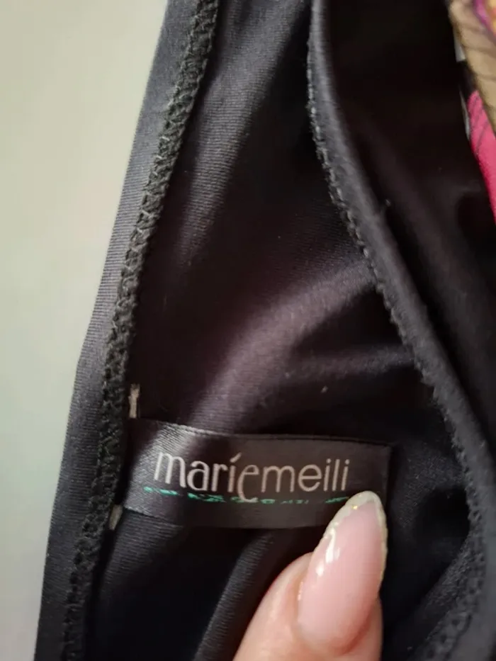 Superbe maillot fleuri - photo numéro 2