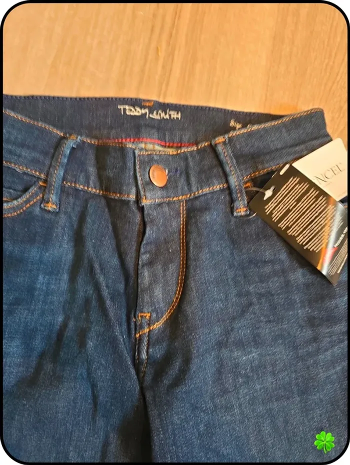 Jeans Teddy Smith taille 25 - photo numéro 2