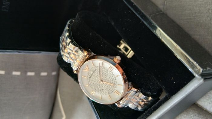 Montre Femme ARMANI neuve - photo numéro 7