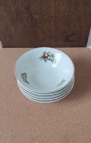 Lot de 5 coupelles en porcelaine "vintage"