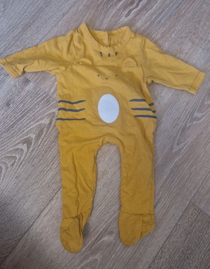 Lot 2 pyjamas naissance - photo numéro 3
